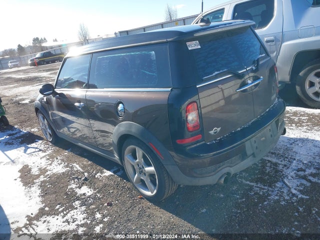 2008 MINI COOPER S CLUBMAN WMWMM335X8TP88825 Photo 2