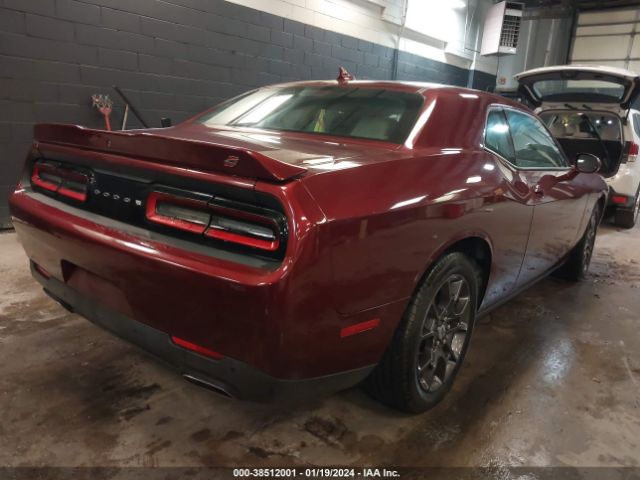 2C3CDZGG8JH217340 Dodge Challenger Gt Awd