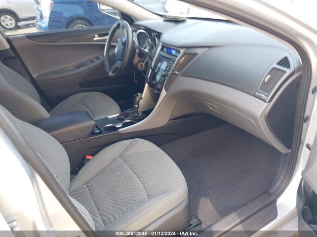 2013 HYUNDAI SONATA GLS VIN: 5NPEB4AC4DH747318