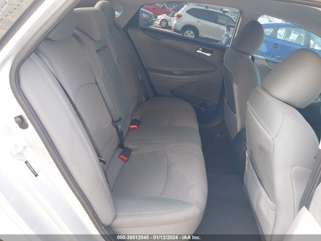 2013 HYUNDAI SONATA GLS VIN: 5NPEB4AC4DH747318