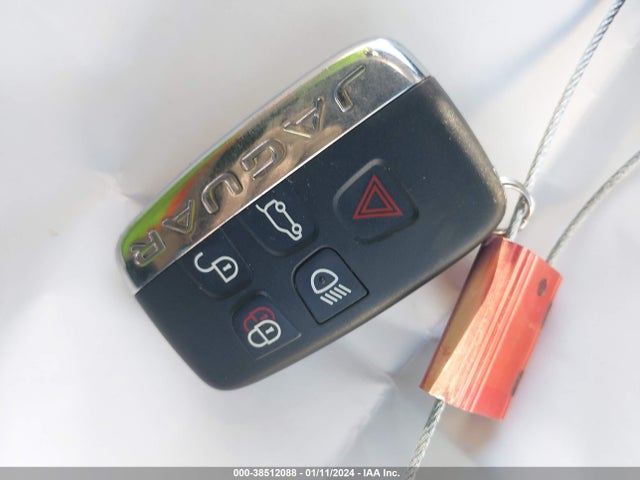 2020 JAGUAR F-PACE SADCS2FX9LA636555 Photo 10