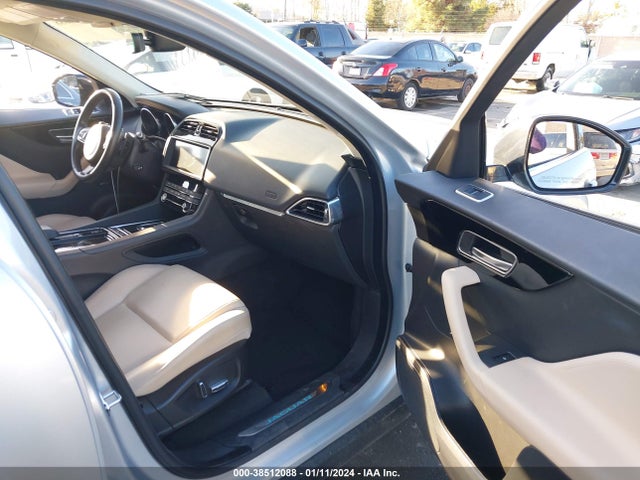 2020 JAGUAR F-PACE SADCS2FX9LA636555 Photo 4
