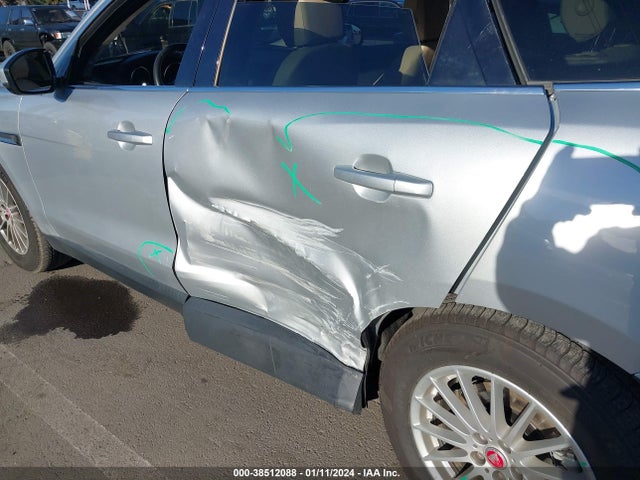 2020 JAGUAR F-PACE SADCS2FX9LA636555 Photo 5