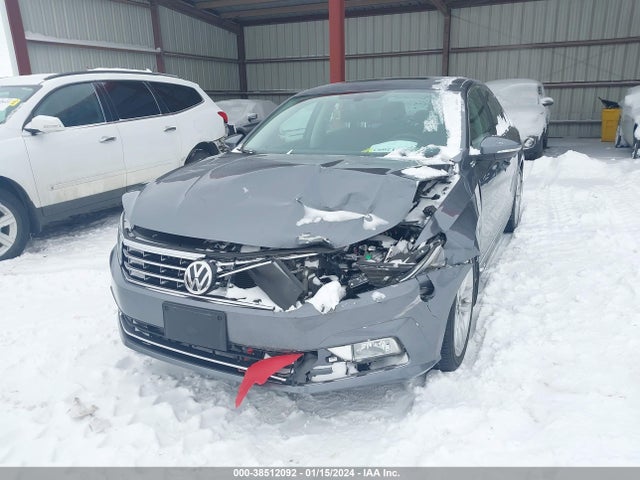 1VWCS7A39GC062303 Volkswagen Passat 1.8t Sel