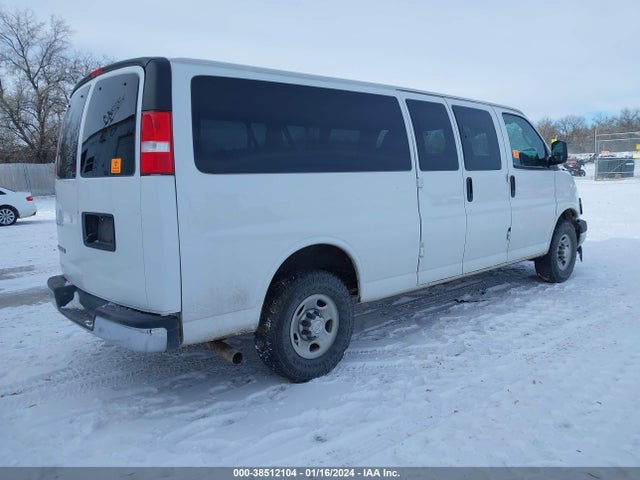 Chevrolet Express Passenger Rwd 3500 Extended Wheelbase Lt 2020 1GAZGPFG4L1180493 Image 4