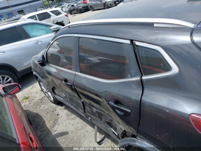 JN1BJ1CP3HW007931 Nissan Rogue Sport Sv