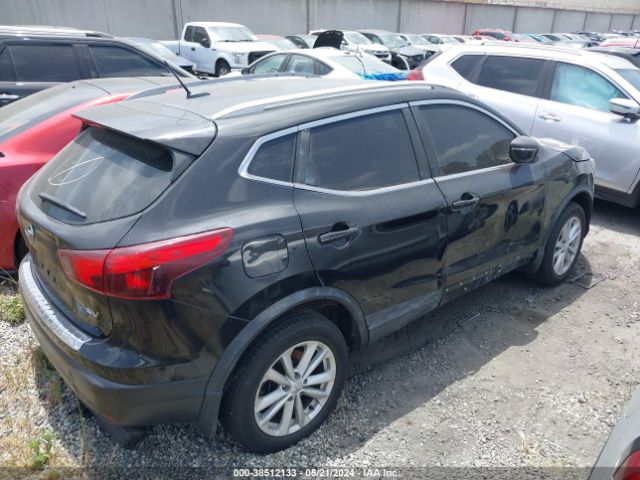 JN1BJ1CP3HW007931 Nissan Rogue Sport Sv