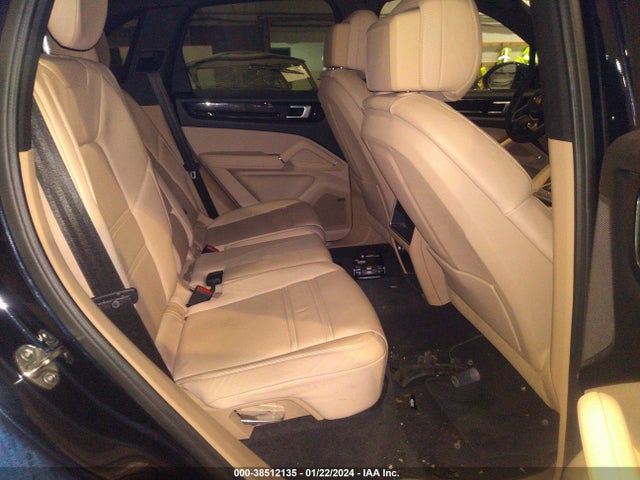 2021 PORSCHE CAYENNE WP1AA2AY2MDA01326 Photo 7