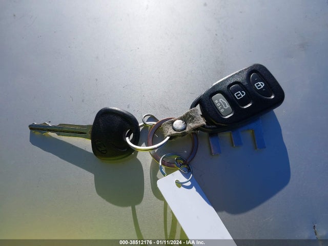 2012 HYUNDAI ELANTRA GLS VIN: 5NPDH4AE9CH108071