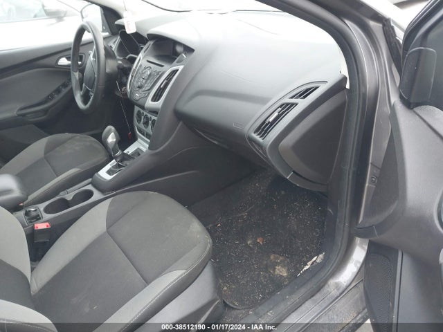 1FADP3F25EL428021 Ford FOCUS SE