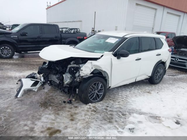 5N1AT3AA5MC840988 Nissan Rogue S Fwd