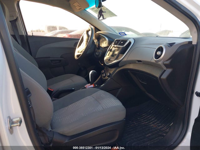 Chevrolet Sonic Ls Auto 2019 1G1JB5SB8K4128470 Image 5