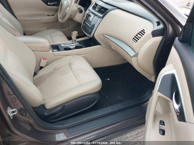 Nissan Altima 2.5 S 2016 1N4AL3AP9GC230126 Image 5