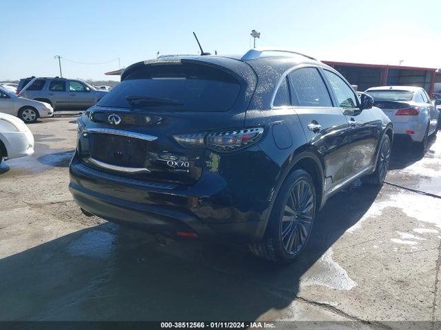 2017 INFINITI QX70 VIN: JN8CS1MU4HM143469