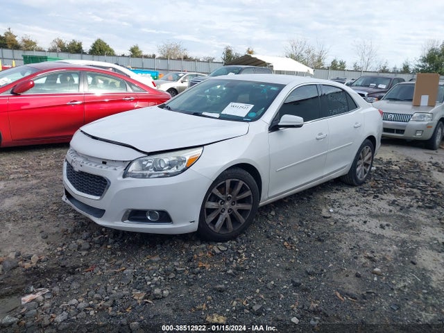 Chevrolet MALIBU 2LT 2015 1G11D5SL9FF344745 Image 2