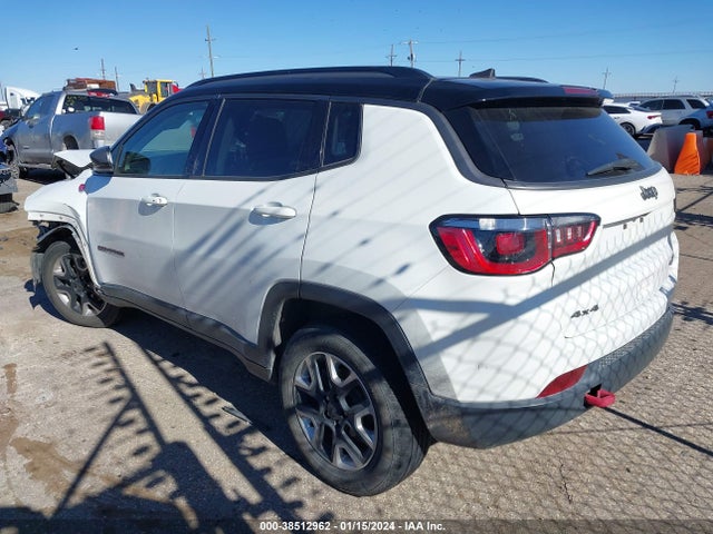 3C4NJDDB6HT675128 Jeep New Compass Trailhawk 4x4