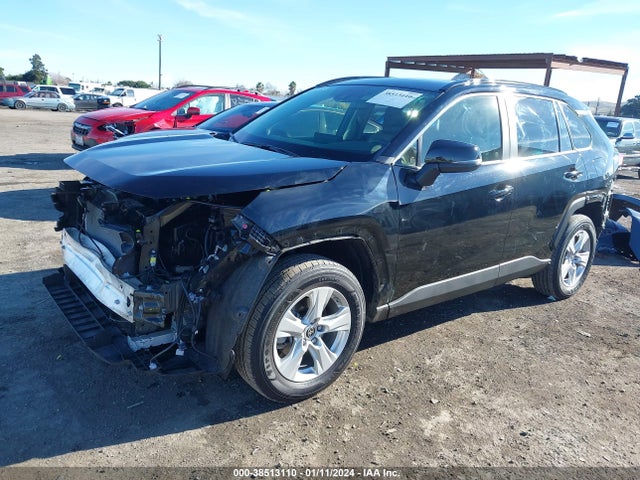 Toyota Rav4 Xle 2019 JTMP1RFV0KD042165 Image 2