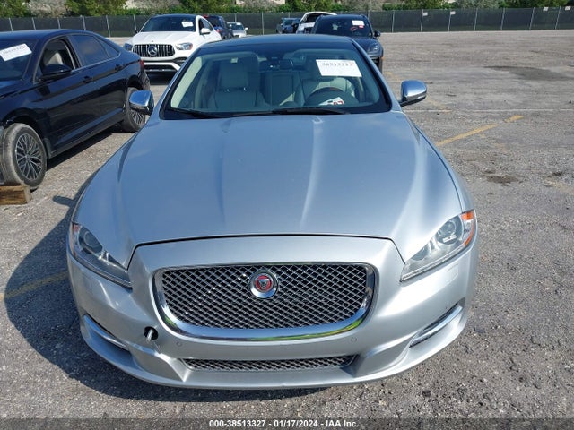 SAJWJ2GD4F8V77542 Jaguar Xj Xjl Portfolio