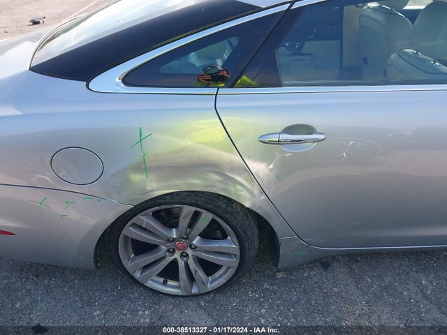 2015 JAGUAR XJ SAJWJ2GD4F8V77542 Photo 5