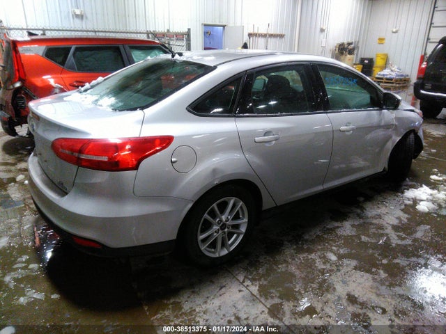 Ford FOCUS SE 2016 1FADP3F2XGL306175 Image 4