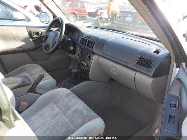 2002 SUBARU FORESTER S VIN: JF1SF65522H757913