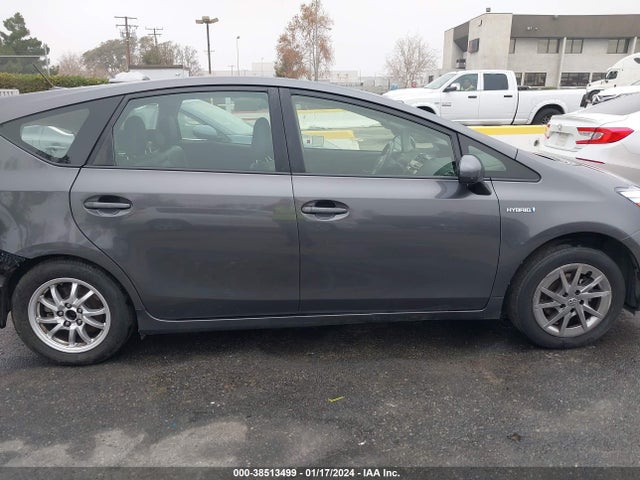 Toyota Prius V Four 2017 JTDZN3EU2HJ062835 Image 14