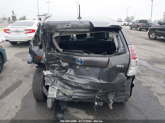 Toyota Prius V Four 2017 JTDZN3EU2HJ062835 Image 17