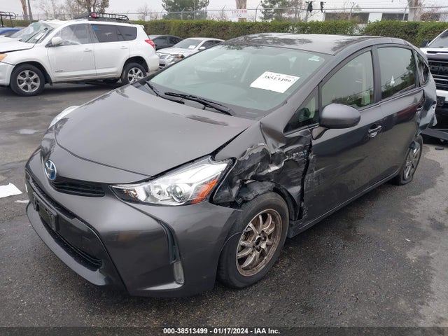 Toyota Prius V Four 2017 JTDZN3EU2HJ062835 Image 2