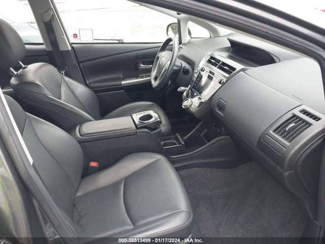 Toyota Prius V Four 2017 JTDZN3EU2HJ062835 Image 5