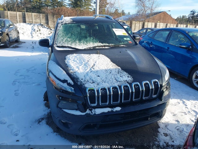 1C4PJMCB2HW665507 Jeep Cherokee Latitude 4x4