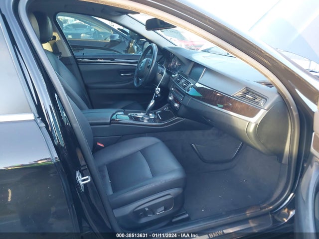 WBA5A5C57FD521027 BMW 528I