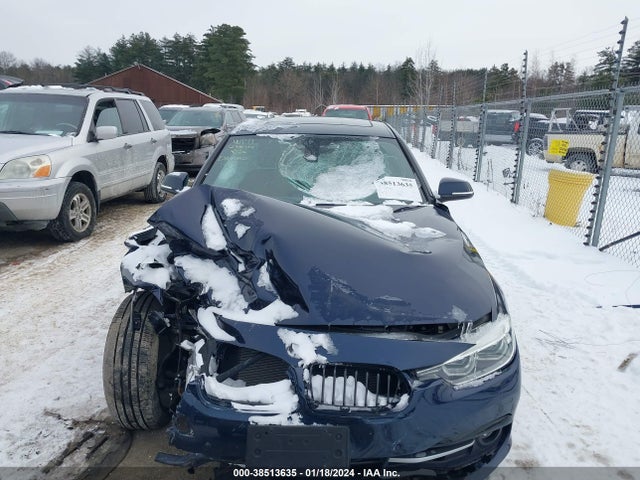BMW 330i Xdrive 2017 WBA8D9G54HNU59220 Image 12