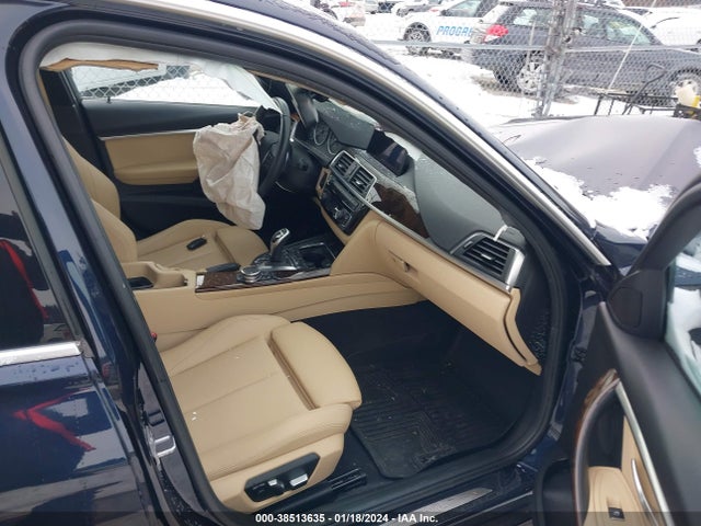 BMW 330i Xdrive 2017 WBA8D9G54HNU59220 Image 5