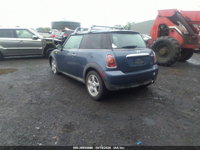2009 MINI COOPER WMWMF33599TW75816 Photo 2