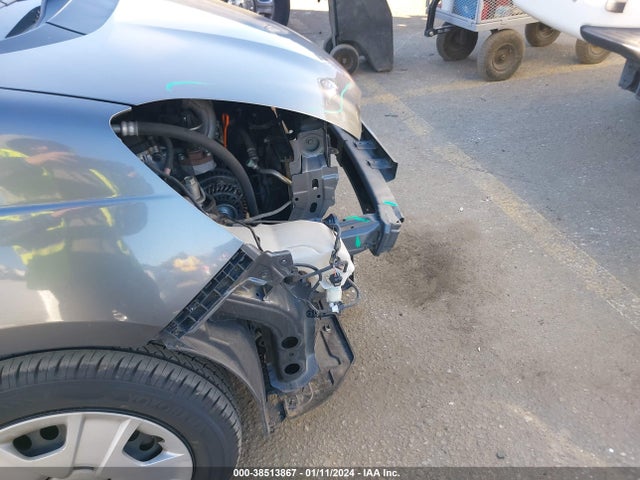 2013 HONDA FIT VIN: JHMGE8H3XDC044524