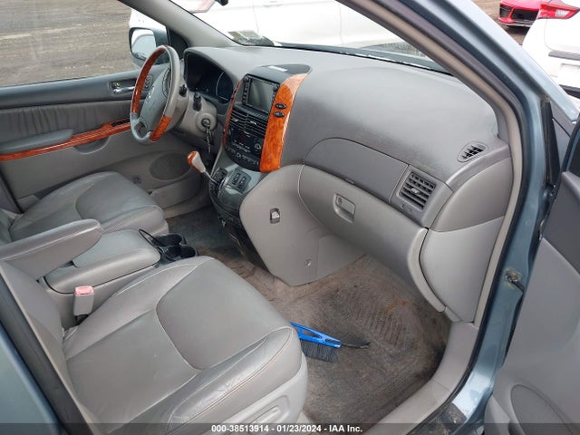 2008 TOYOTA SIENNA LIMITED VIN: 5TDBK22C98S018124