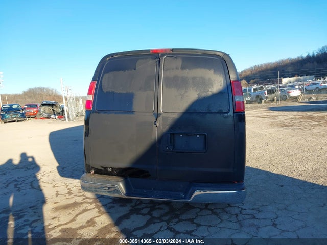Chevrolet Express 2500 Work Van 2016 1GCWGAFFXG1156445 Image 17