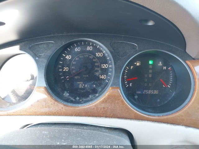 2005 LEXUS ES 330 VIN: JTHBA30G055140658