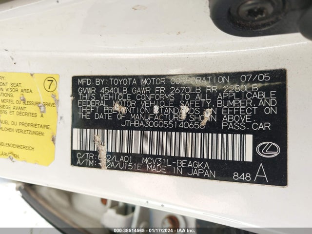 2005 LEXUS ES 330 VIN: JTHBA30G055140658