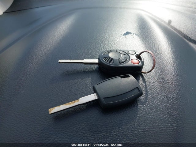 2014 FORD FOCUS SE VIN: 1FADP3F28EL208419