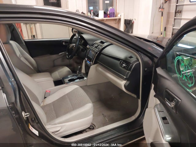 38515002 :رقم المزاد ، 4T1BD1FK6EU108081 vin ، 2014 Toyota Camry Hybrid Le مزاد بيع