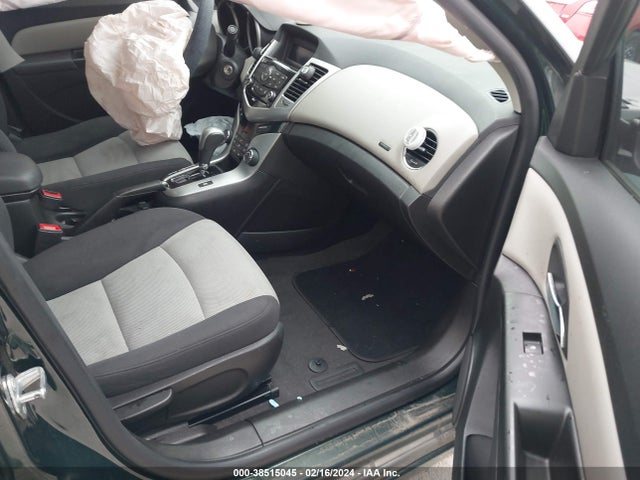1G1PA5SH3E7125416 Chevrolet Cruze Ls Auto