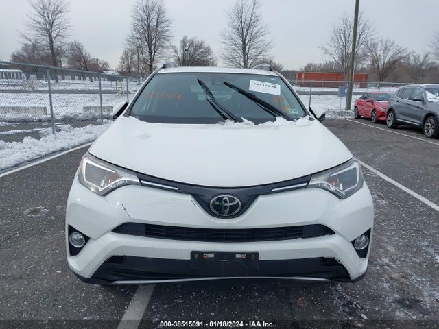 Toyota Rav4 Xle 2018 JTMRFREV6JJ192938 Image 11