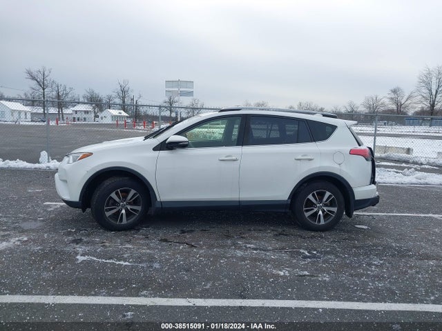 Toyota Rav4 Xle 2018 JTMRFREV6JJ192938 Image 13