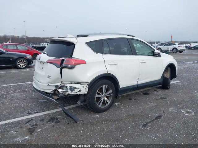 Toyota Rav4 Xle 2018 JTMRFREV6JJ192938 Image 4
