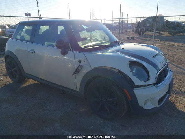 2011 MINI COOPER S WMWSV3C58BTY23521 Photo 0