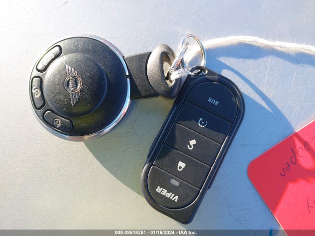 2011 MINI COOPER S WMWSV3C58BTY23521 Photo 10