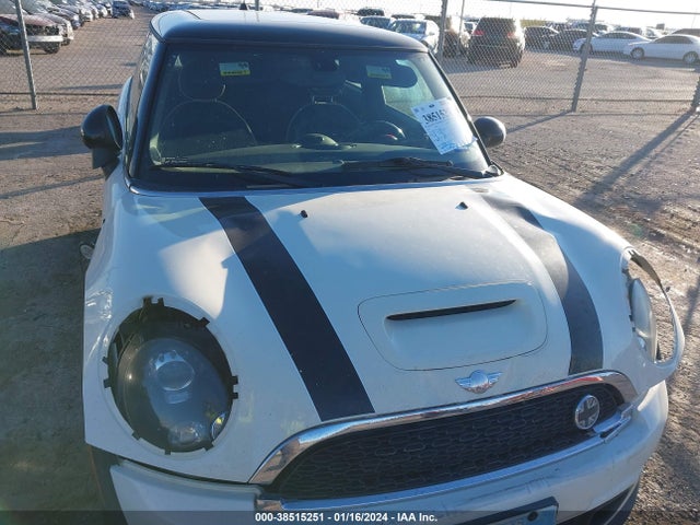 2011 MINI COOPER S WMWSV3C58BTY23521 Photo 5