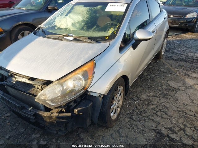 KIA RIO LX 2014 KNADM5A3XE6372071 Image 2