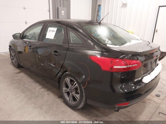 2018 FORD FOCUS SE VIN: 1FADP3FEXJL309661